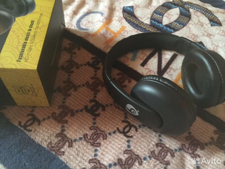 Продам Bluetooth наушники M888