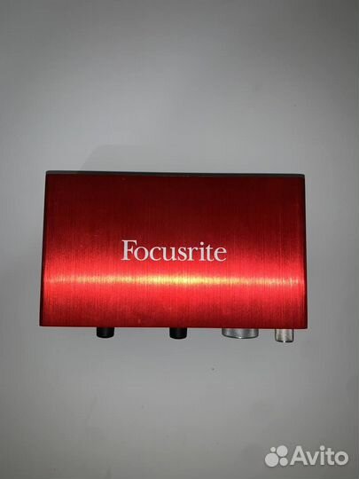 Внешняя звуковая карта Focusrite Scarlett 2i2 2nd