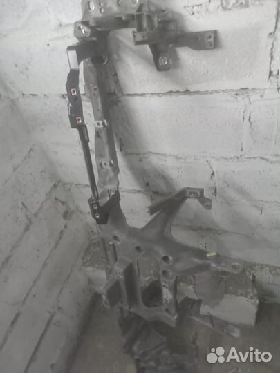 Усилитель торпедо Jeep grand Cherokee wk2