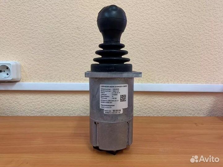 Ремонт пультов автокранов и асфальтоукладчиков