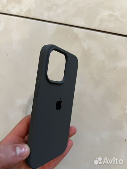 Чехол на iPhone 13 pro