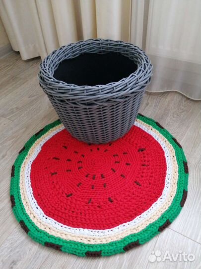 Коврик ручной работы