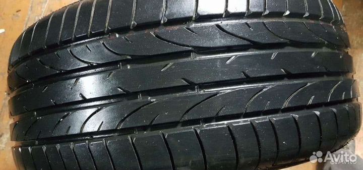 Bridgestone Potenza RE050A 245/45 R17