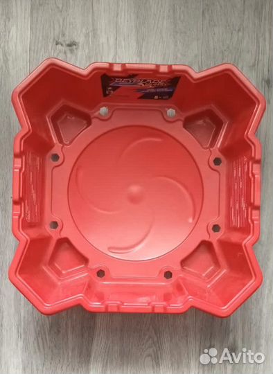 Бэйблэйд волчки, арена