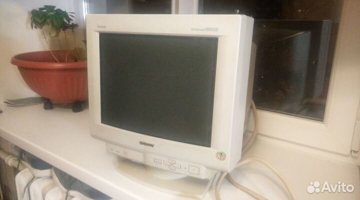 Раритетный монитор Sony Trinitron