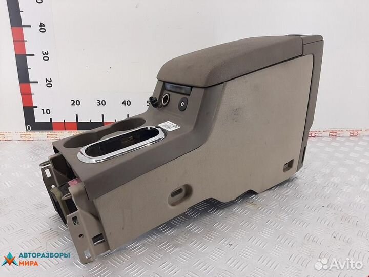 Подлокотник Ford Explorer 4 2007 6L2Z7806024CAA