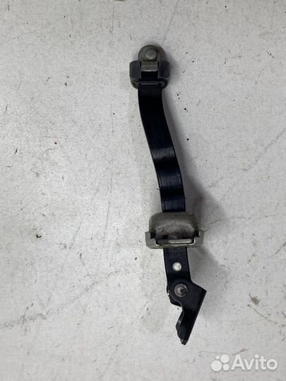 Ограничитель двери передний Toyota Camry V50/V55