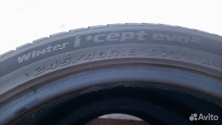 Hankook Winter I'Cept Evo2 W320 245/40 R18