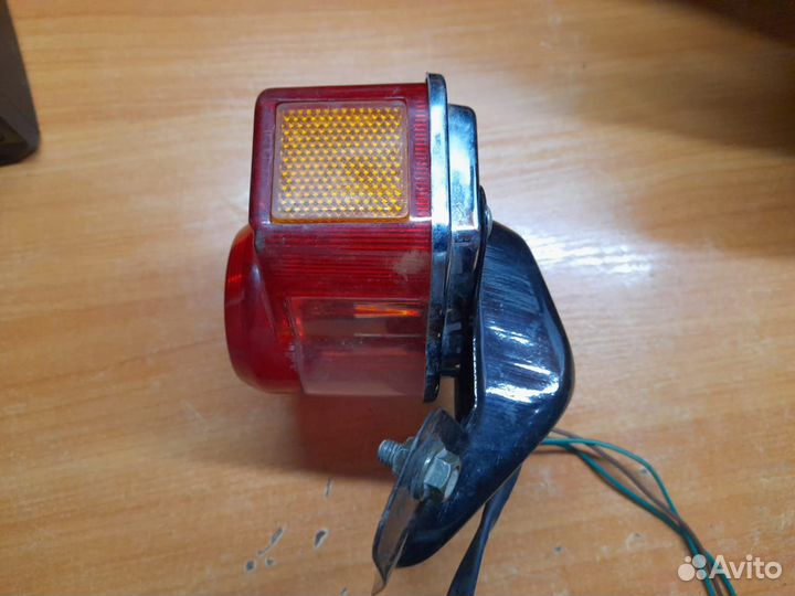 Задний стопарь на мопед