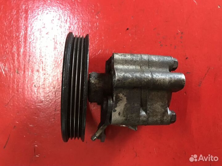 Насос гур Nissan Almera N16 qg15de 1.5