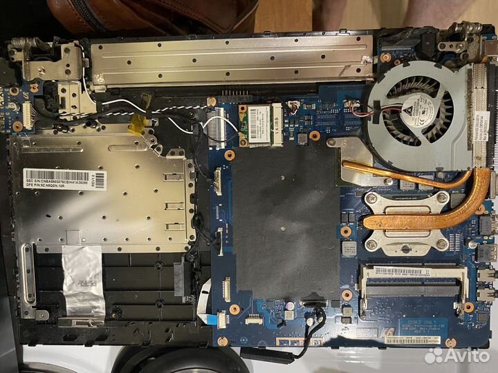 Ноутбук Samsung NP305 V5A по запчастям
