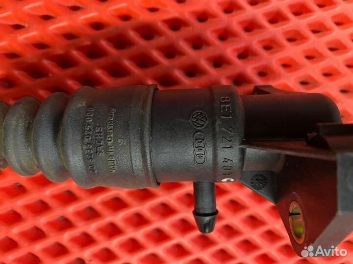 Главный цилиндр сцепления Volkswagen Passat B5