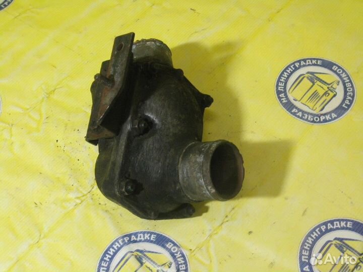 Корпус термостата 1381495 scania, 4 - series