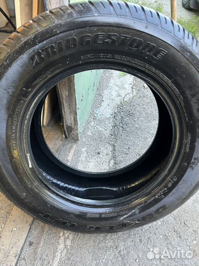 Bridgestone Dueler H/T 687 235/60 R16
