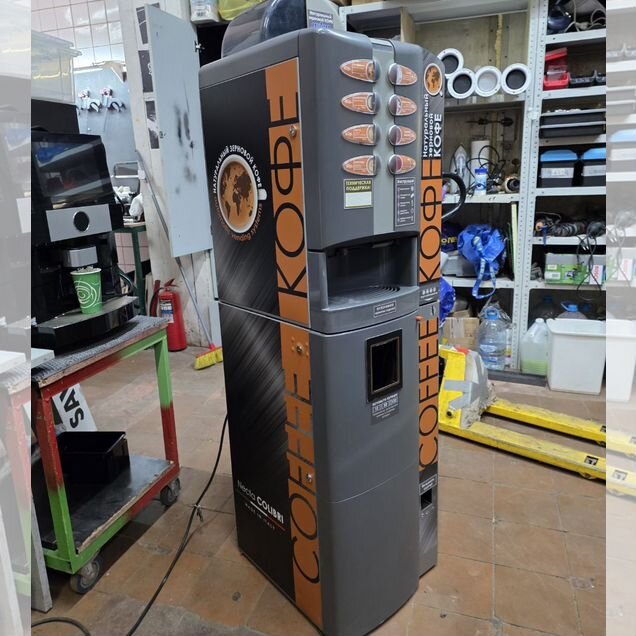 Кофейный автомат Necta Colibri C5 в оклейке и то