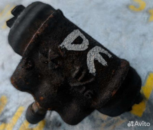 Тормозной цилиндр задний Mazda Demio de3fs de5fs