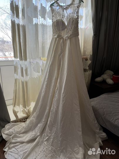 Свадебное платье 44 46