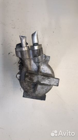 Компрессор кондиционера Nissan Juke