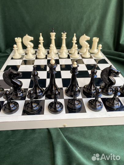 Шахматы СССР №35 карболитовые и деревянные