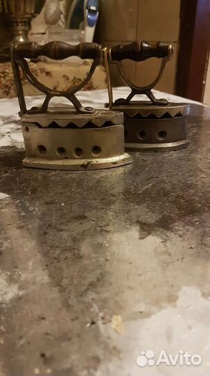 Утюги старинные