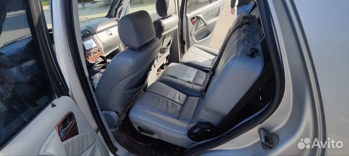 В разбор Mercedes ML270