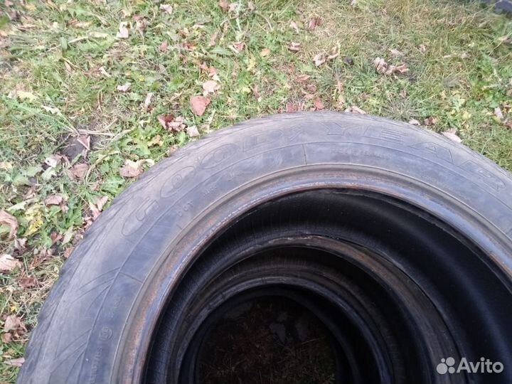 Goodyear Eagle Vector 215/55 R16