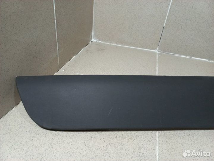 Накладка двери багажника Toyota Rav4 5