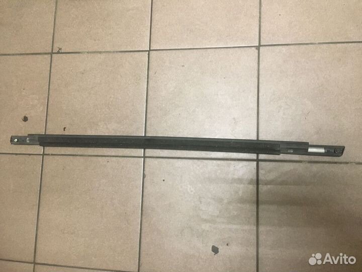 Молдинг двери задней правой Ford Focus 3