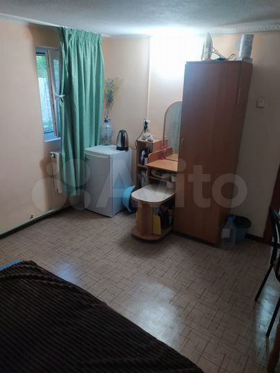 Комната 10 м² в 4-к., 1/1 эт.