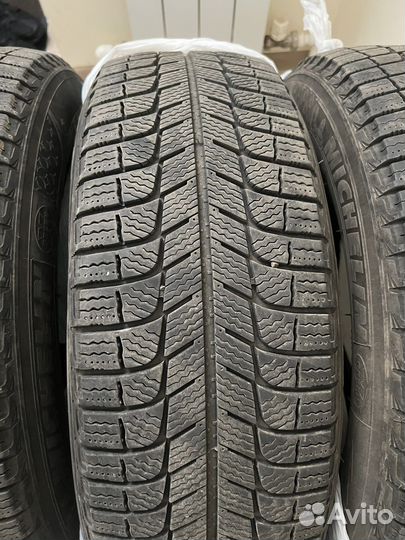 Michelin X-Ice 215/65 R17