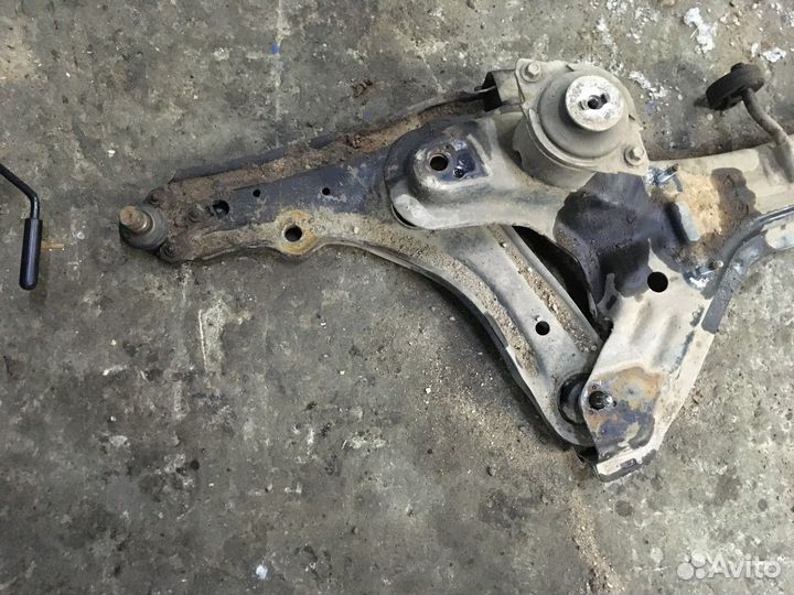 Рычаг подвески передний левый (Chery Bonus)