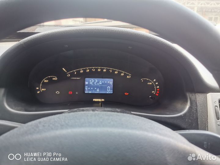 Щиток приборов priora