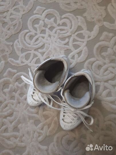 Профессиональные фигурные коньки Risport RF3