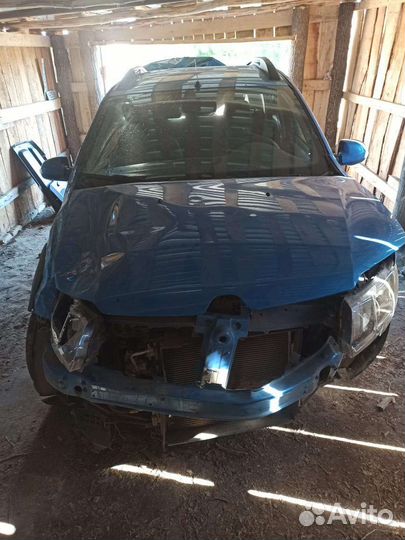 Renault Sandero Stepway 1.6 МТ, 2016, битый, 50 000 км