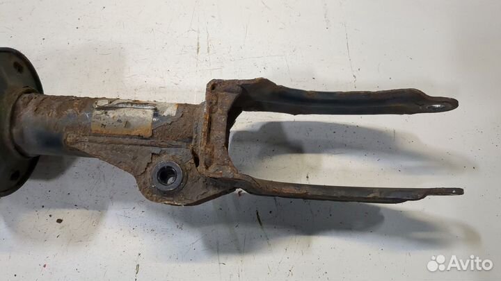 Амортизатор подвески левый передний Volkswagen Touareg