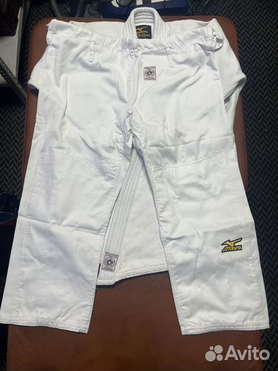 Кимоно для дзюдо. Кимоно Mizuno