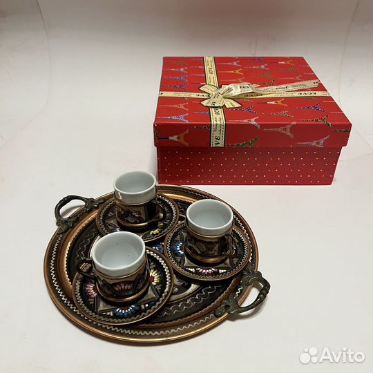 Набор кофейных чашек. Метал, фарфор