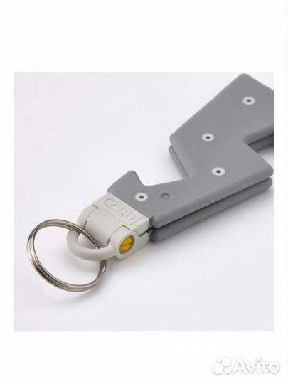 Брелок- подставка для смартфона Икеа