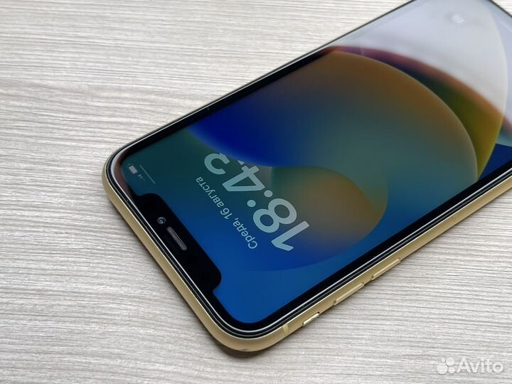 iPhone XR 64GB Yellow