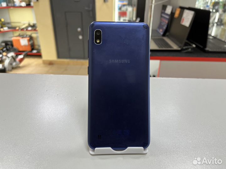 Samsung Galaxy A10, 2/32 ГБ