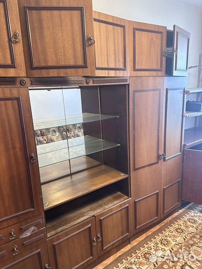 Стенка в гостиную