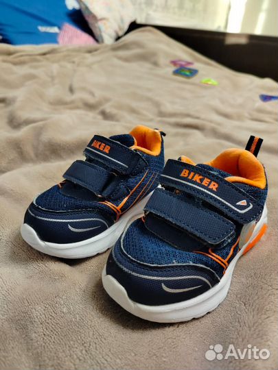 Кроссовки детские Biker 22 размер