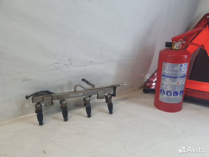 Рампа топливная Geely Emgrand EC7 2012