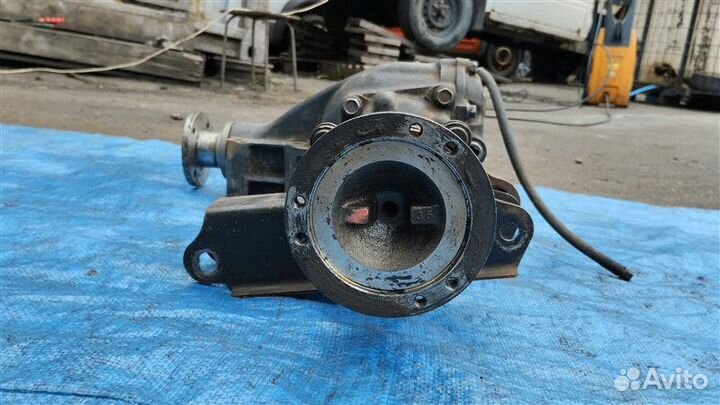 Редуктор передний Nissan Vanette kunc22.C22