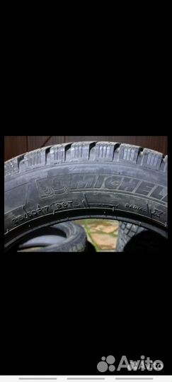 Michelin Latitude X-Ice North 215/60 R17