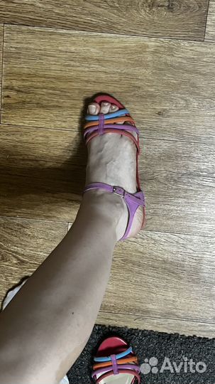 Босоножки летние на каблуке