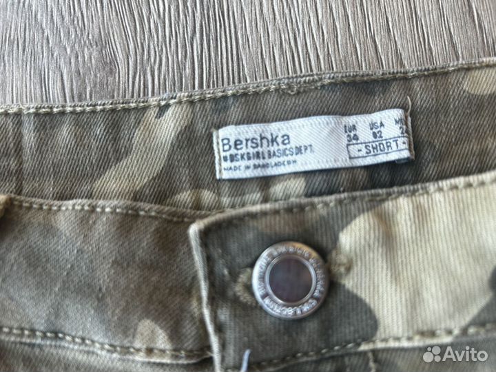 Шорты джинсовые камуфляжные Bershka 24р