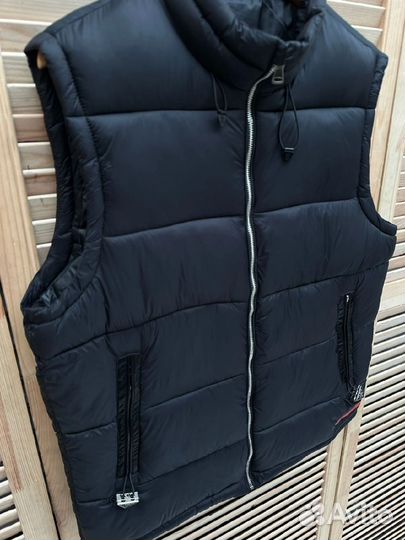 Жилетка мужская новая