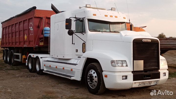 Freightliner FLD с полуприцепом, 2001