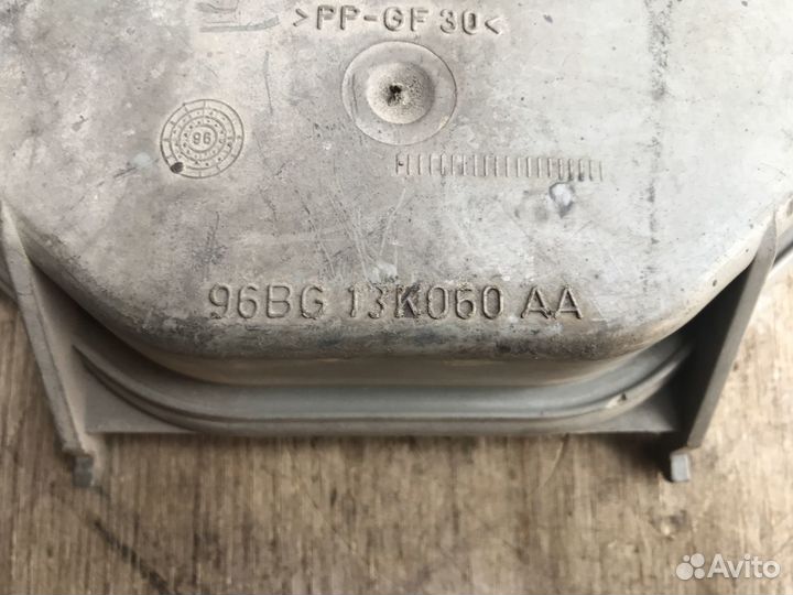 Крышка фары Форд Мондео 2